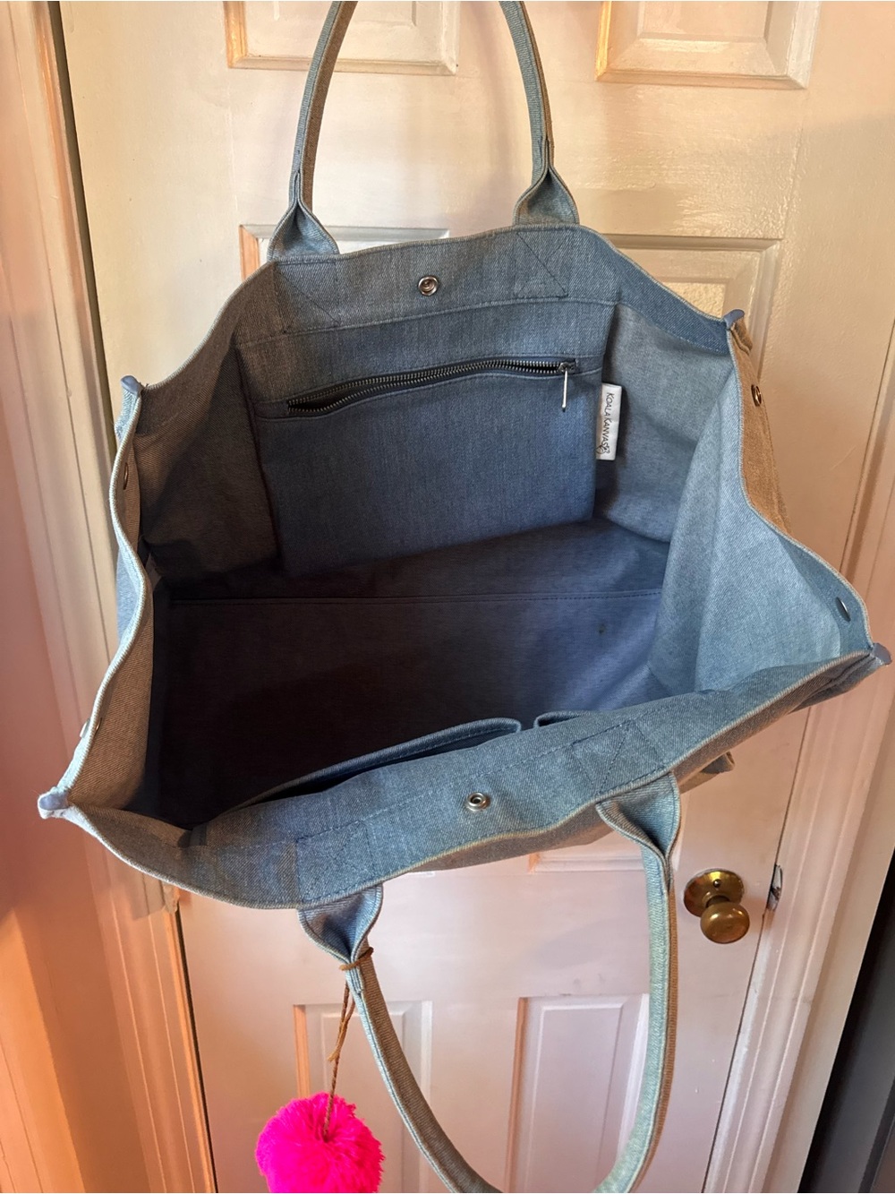 Rare Quilted koala “Koala Canvas” denim weekender bag with pom pom and unicorn - Picture 4 of 8